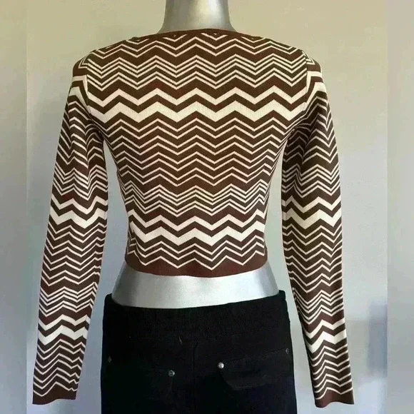 $8 Add-On 🆕Stradivarius Crop Sweater - Picture 5 of 16